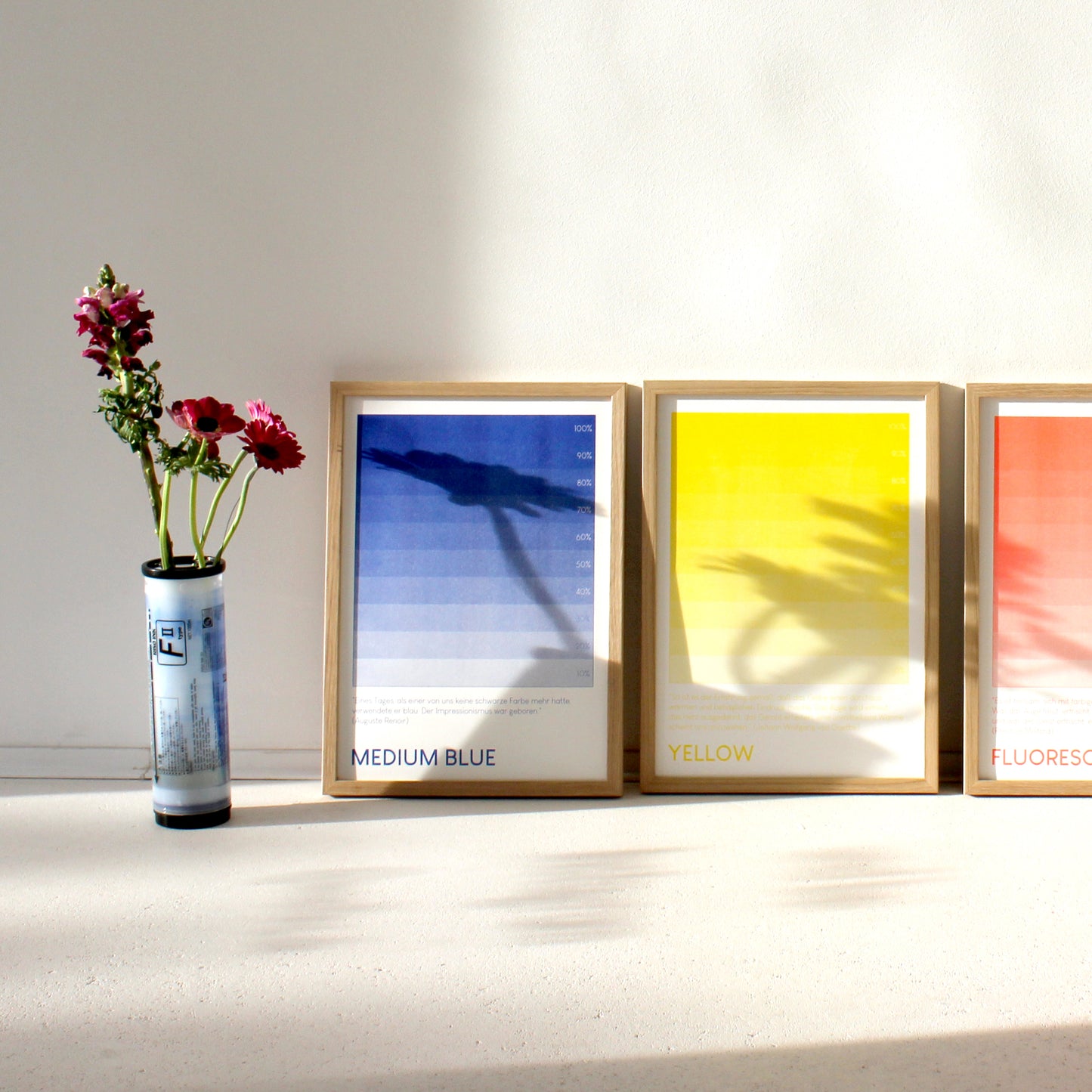 Medium Blue (offene Auflage) | Risographie Print